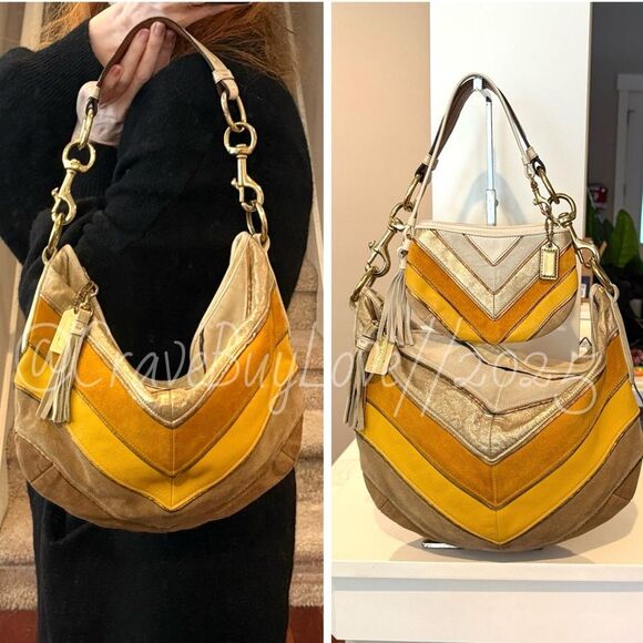 COACH SOHO CHEVRON HOBO w/MATCHING WRISTLET SET SUEDE LEATHER 2005 3664 GVUC - Picture 3 of 17